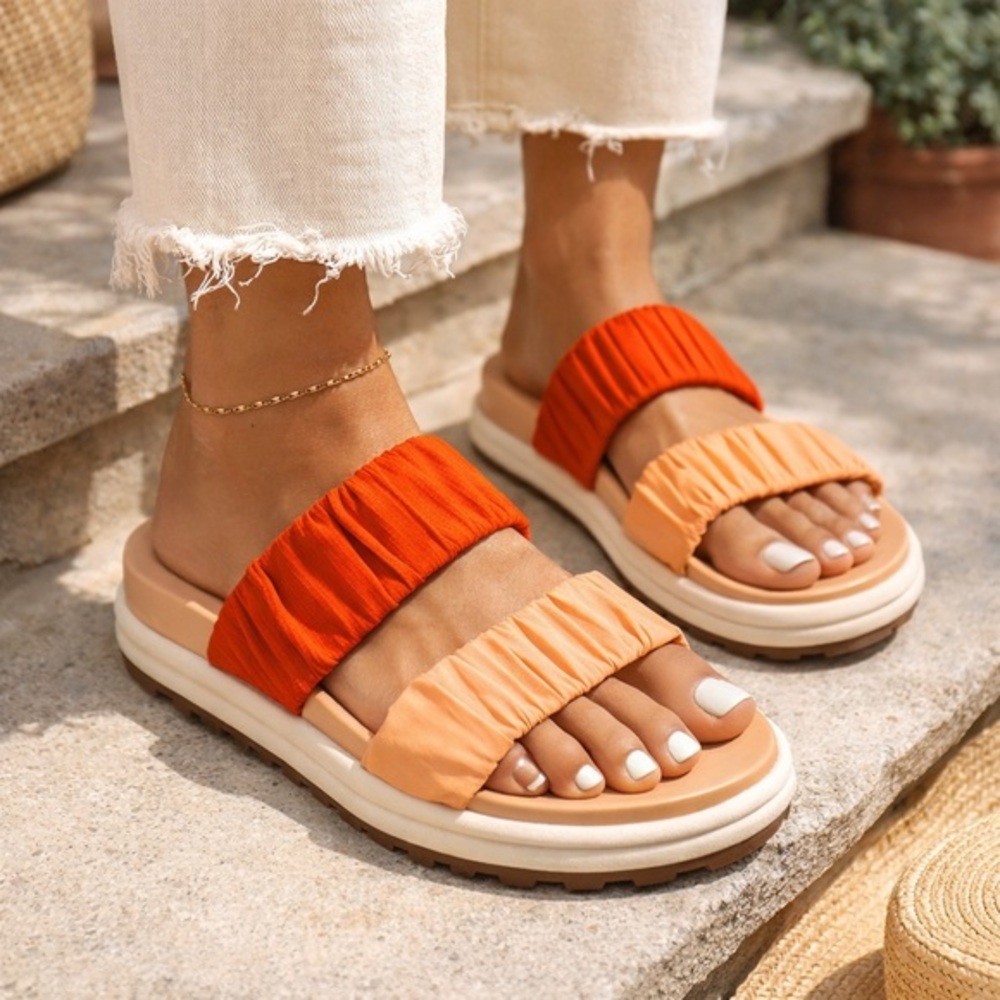 Sorel Women’s Sport Sandals Slides Orange Ruched Lug Sole Size 8 resortwear